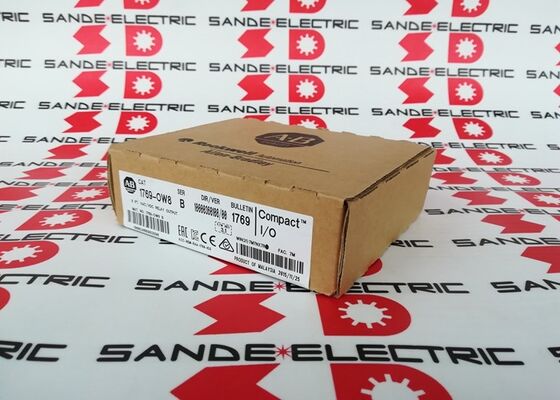 یک ماژول PLC جدید AB 1769-OW8 در جعبه 1769OW8 ماژول خروجی 1769-0W8